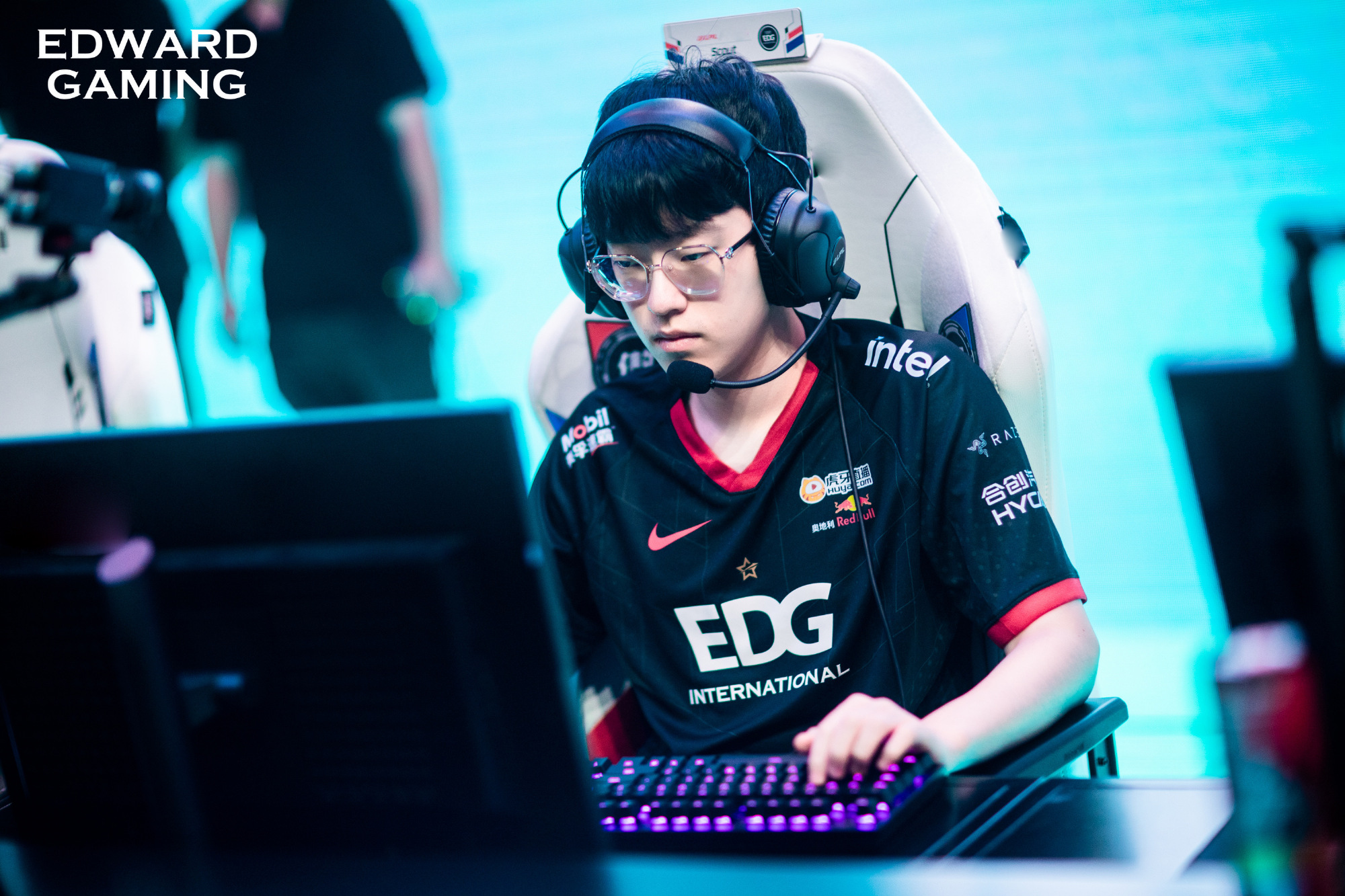 开云体育直播-MAD逆转IG，Scout统治全场