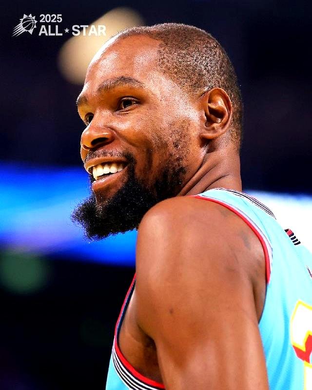 开云体育平台APP-立陶宛男篮完胜菲律宾男篮，杜兰特三分雨点燃全场的简单介绍