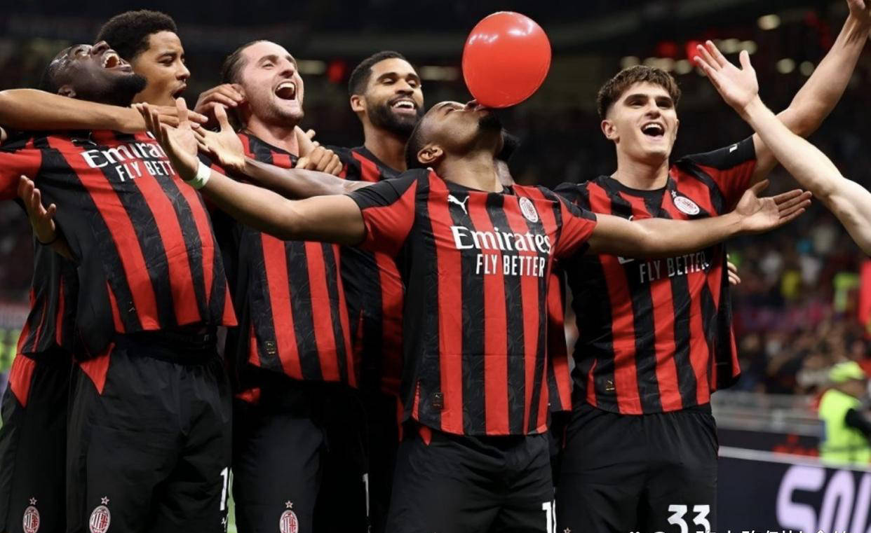 AC米兰轻取尤文，莱万制霸全场