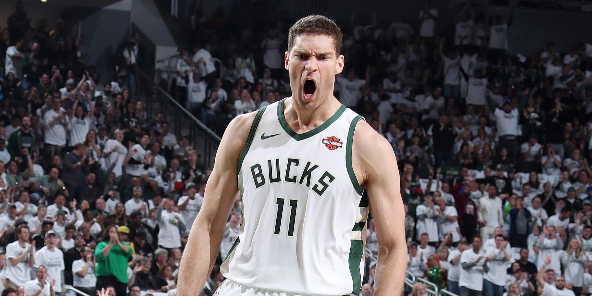 开云平台-雄鹿绝地反击中国男篮，字母哥完成帽子戏法