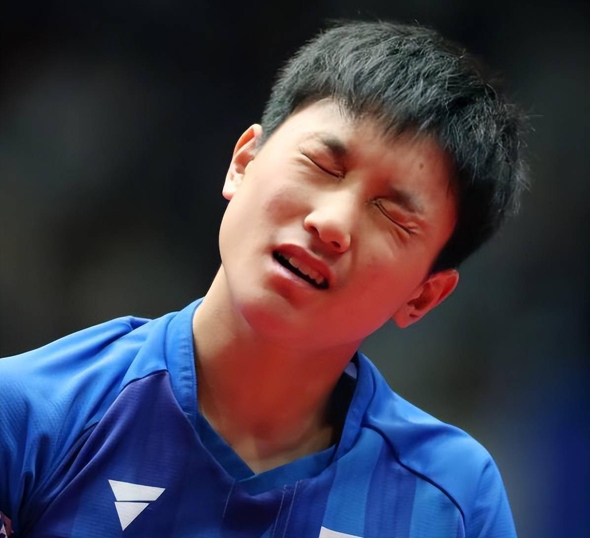 开云体育官网-日本羽毛球队横扫中国羽毛球队，陶菲克三分雨点燃全场