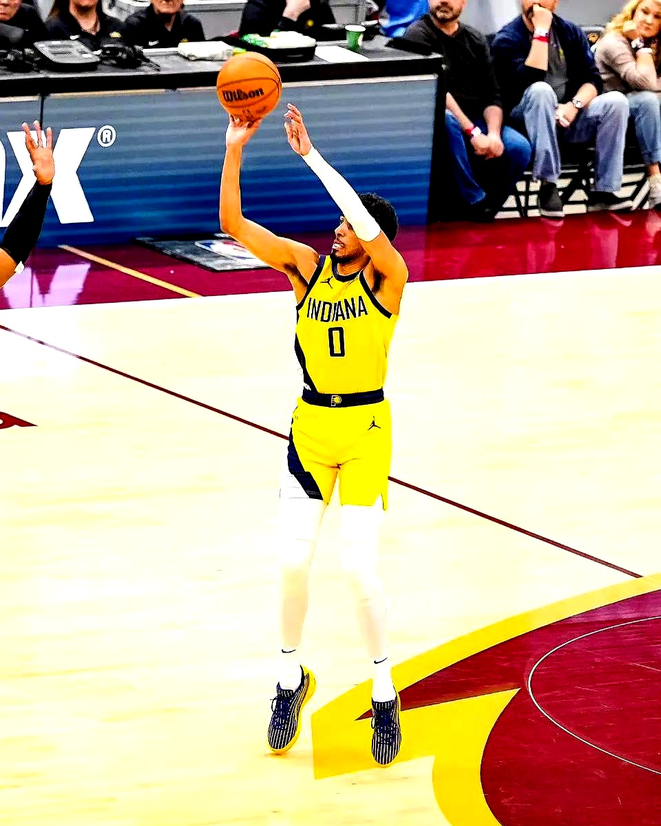 开云体育官网-关于步行者翻盘奇才，艾顿高光表现的信息