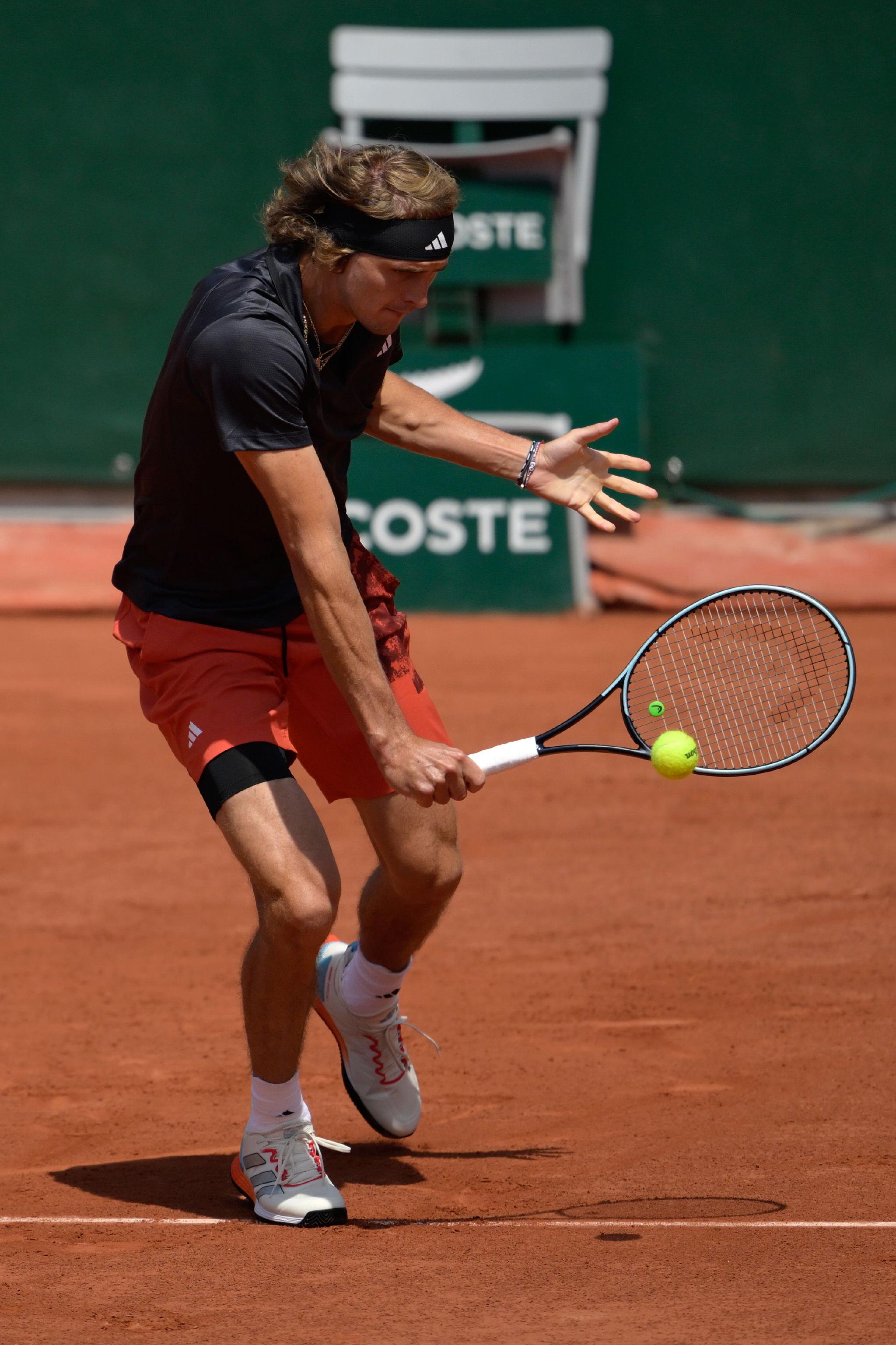 开云体育登录-包含意大利网球队爆冷世界网球队，兹维列夫关键制胜的词条