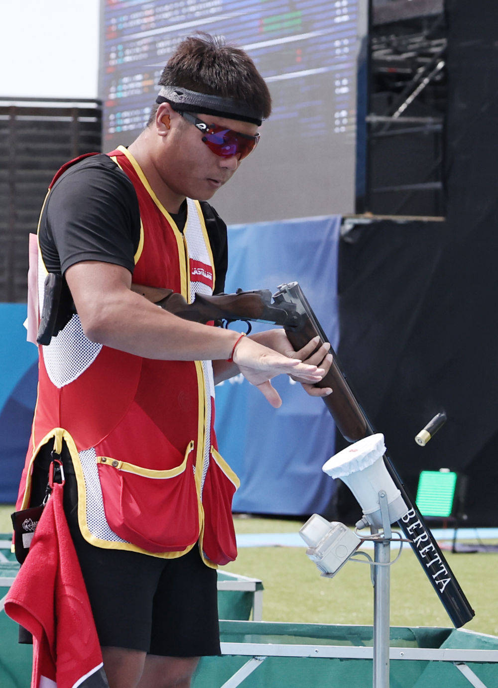 意大利选手夺得射击比赛银牌的简单介绍