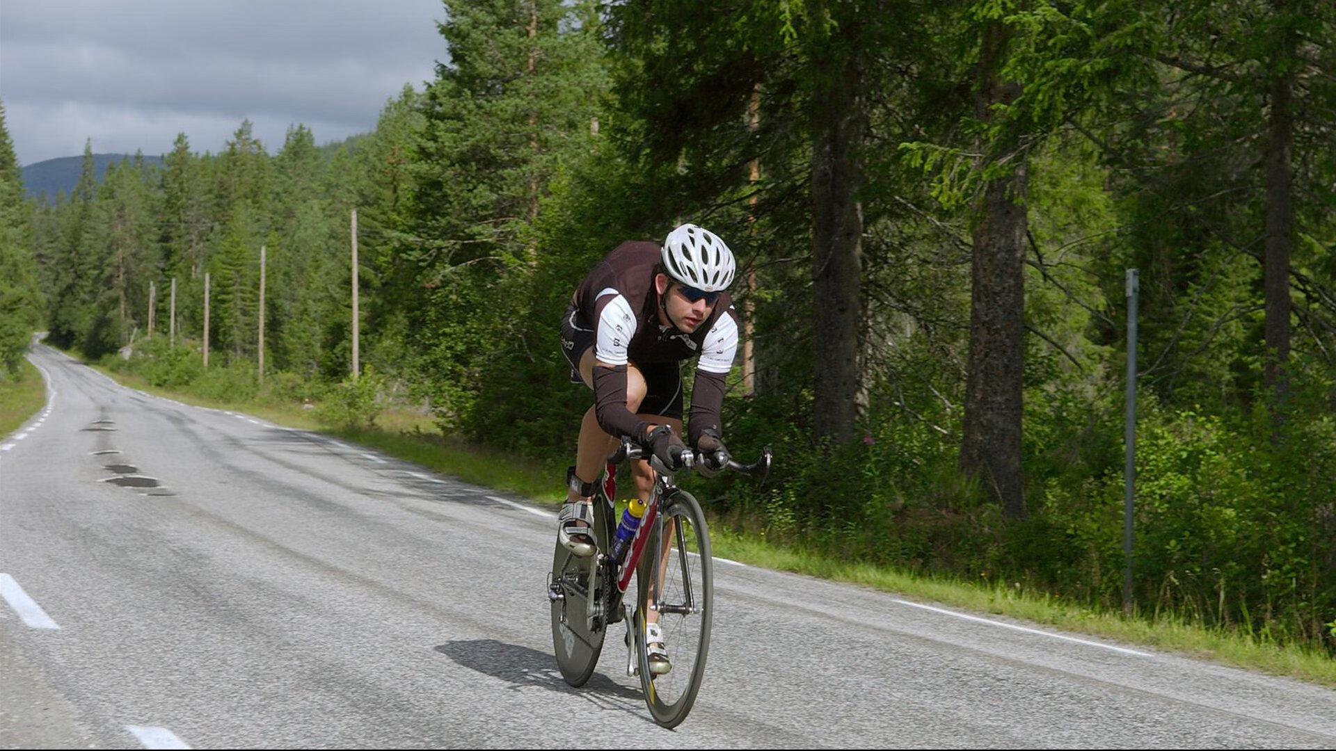 里程碑之夜，西亚卡姆的荣耀与新疆队的单节风暴